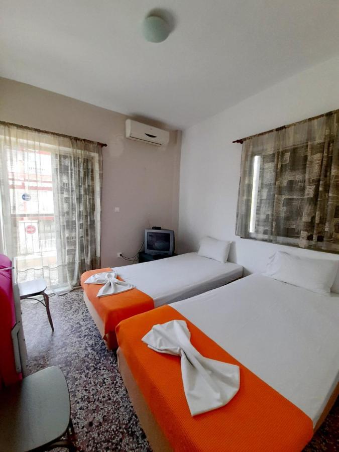 Villa California Paralia Dionysiou Buitenkant foto